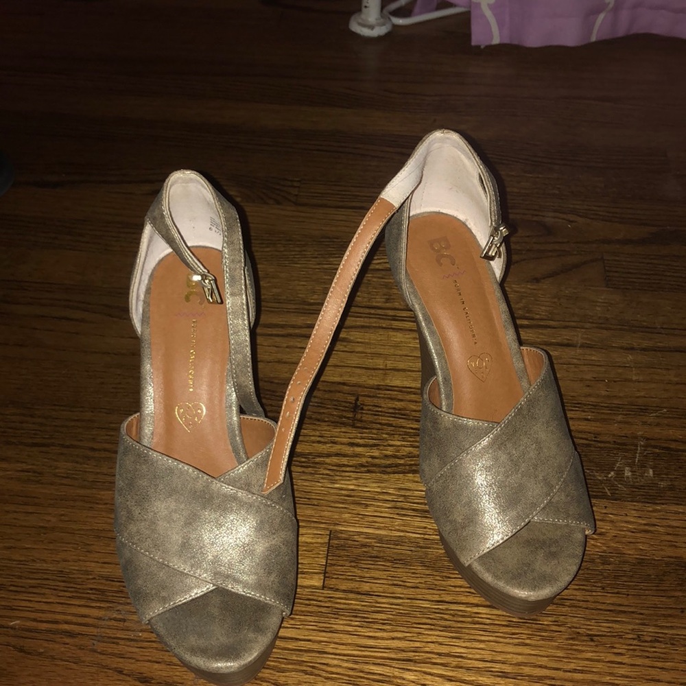 Born in California Wedges